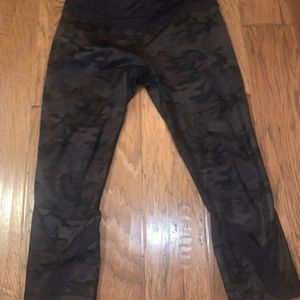 Lululemon inspire Camo leggings